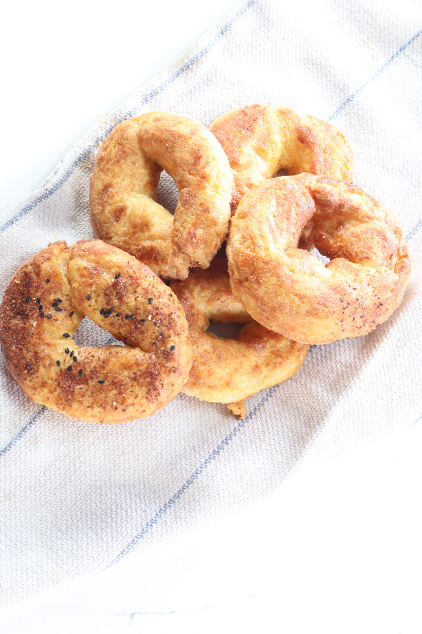 Air Fryer Keto Bagels